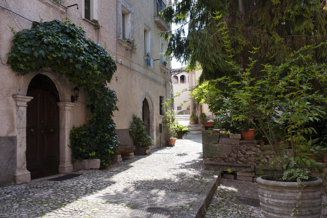 Hotel Palazzo Del Senatore Atina Exteriér fotografie